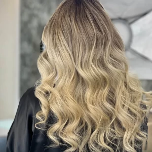 آمبره با زمینه و رنگساژ گرم